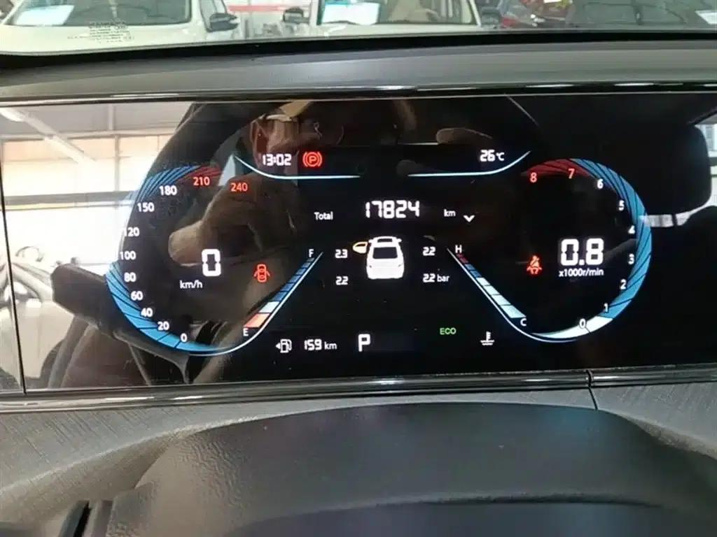 Changan Eado 2023 Enjoy Edition PLUS Blue Whale NE 1.4T GDI DCT Premium Edition — миниатюра 12