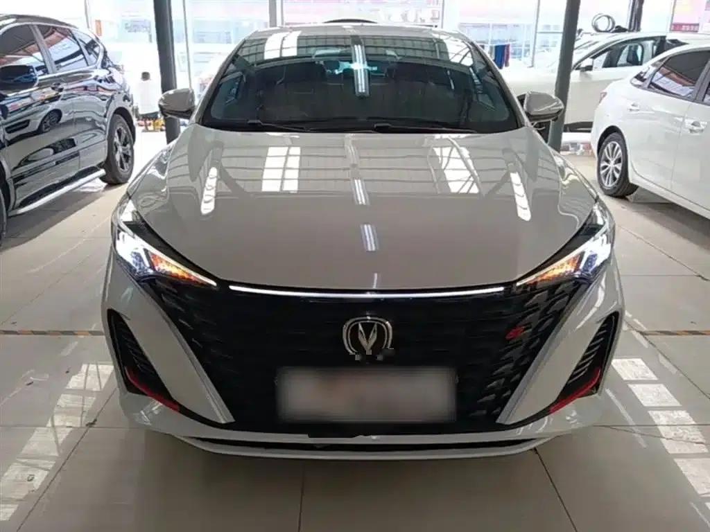 Changan Eado 2023 Enjoy Edition PLUS Blue Whale NE 1.4T GDI DCT Premium Edition — миниатюра 3