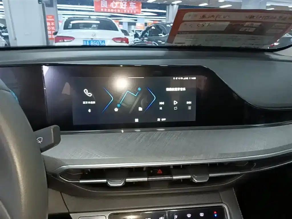 Changan Eado 2023 Enjoy Edition PLUS Blue Whale NE 1.4T GDI DCT Premium Edition — миниатюра 13