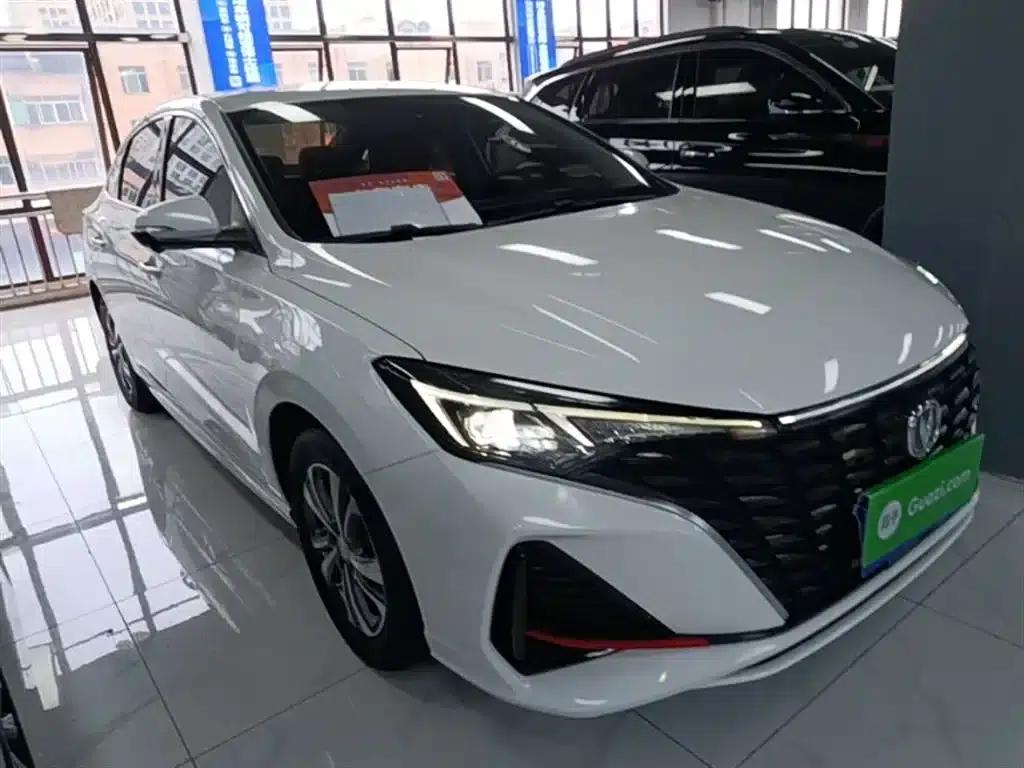Changan Eado 2023 Enjoy Edition PLUS Blue Whale NE 1.4T GDI DCT Premium Edition — миниатюра 4