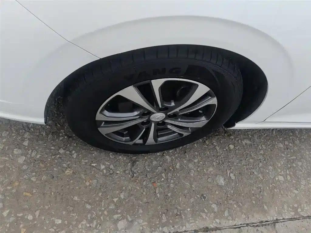 Changan Eado 2021 PLUS Blue Whale NE 1.4T GDI DCT Premium Edition — миниатюра 23