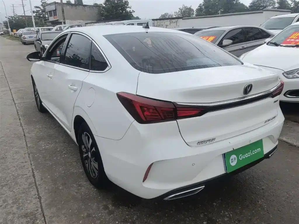 Changan Eado 2021 PLUS Blue Whale NE 1.4T GDI DCT Premium Edition — миниатюра 5