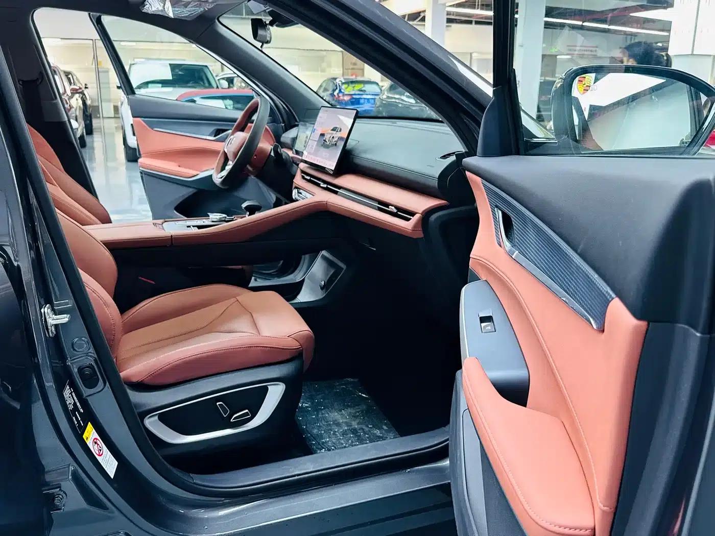 Changan CS75PLUS 2026 Smart Champion Edition 1.5T New Blue Whale Intelligent Navigation Model — миниатюра 8