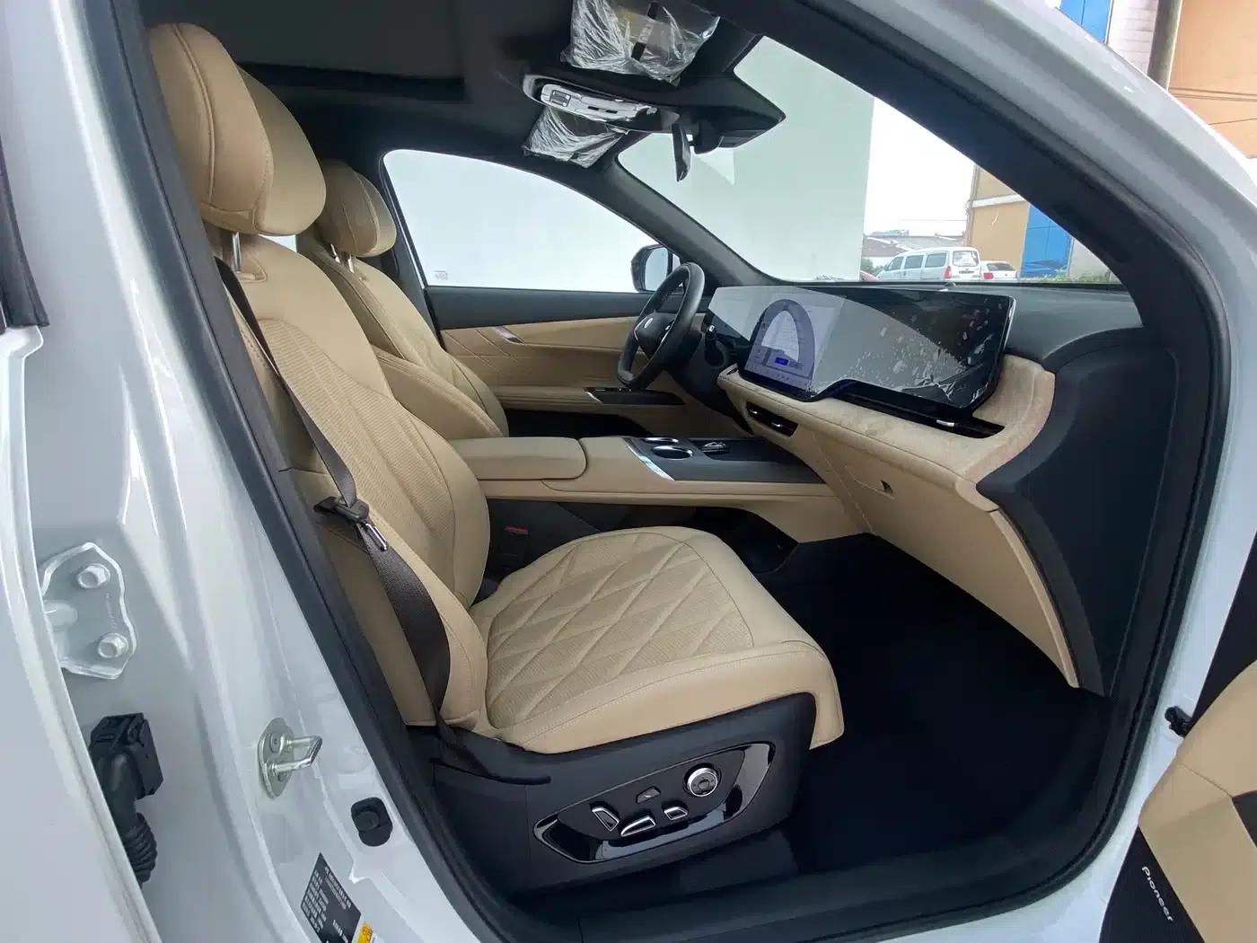 Changan CS75PLUS 2023 Model, Third Generation, 1.5T Automatic Navigation Edition — миниатюра 12