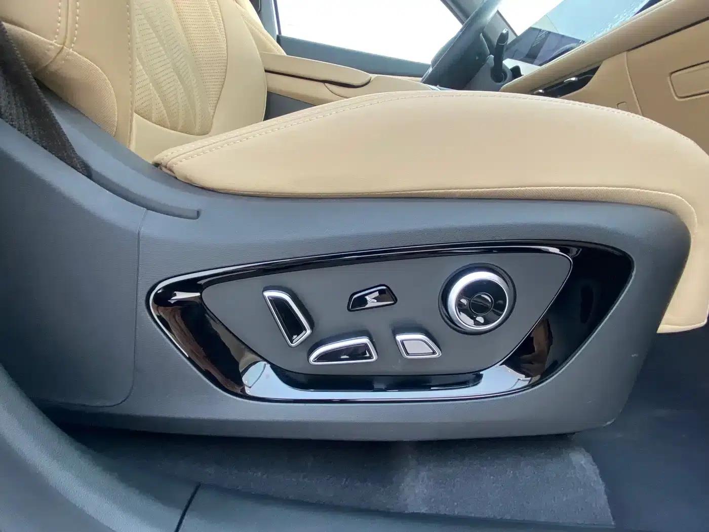 Changan CS75PLUS 2023 Model, Third Generation, 1.5T Automatic Navigation Edition — миниатюра 13