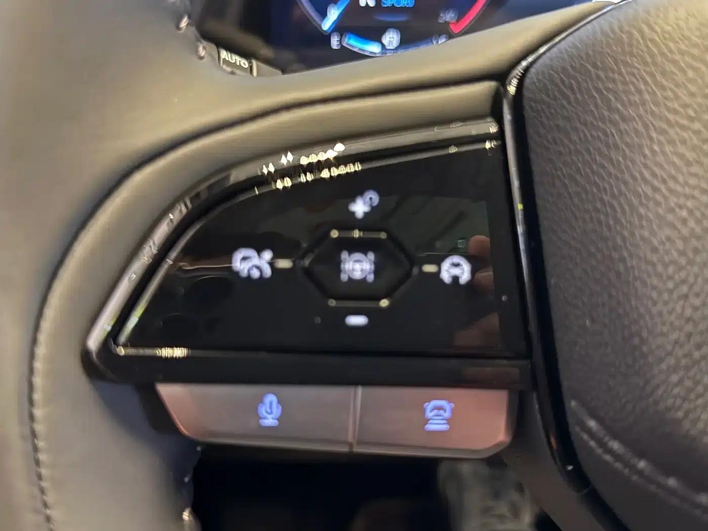 Changan CS75PLUS 2025 Third Generation Champion Edition 1.5T Sporty Model — миниатюра 17