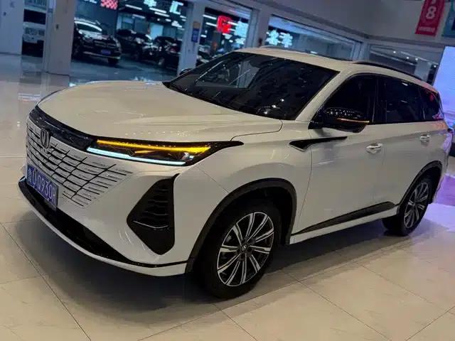 Changan CS75PLUS 2025 Third Generation Champion Edition 1.5T Sporty Model