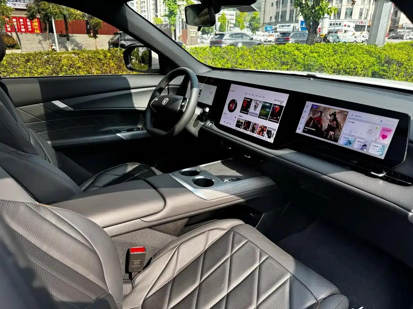 Changan CS75PLUS 2025 Fourth Generation 1.5T New Blue Whale Smart Premium Edition — миниатюра 12