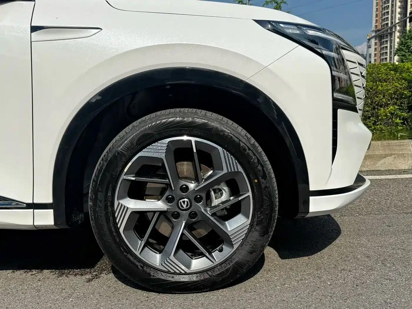 Changan CS75PLUS 2025 Fourth Generation 1.5T New Blue Whale Smart Premium Edition — миниатюра 21