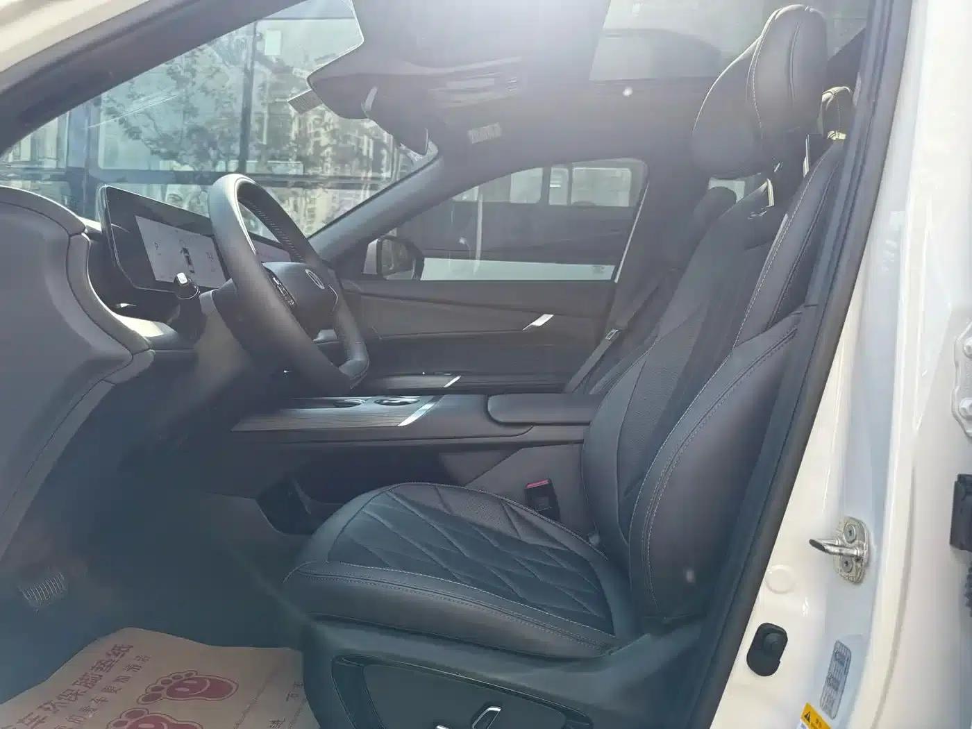 Changan CS75PLUS 2025 Fourth Generation 1.5T New Blue Whale Smart Premium Edition — миниатюра 5