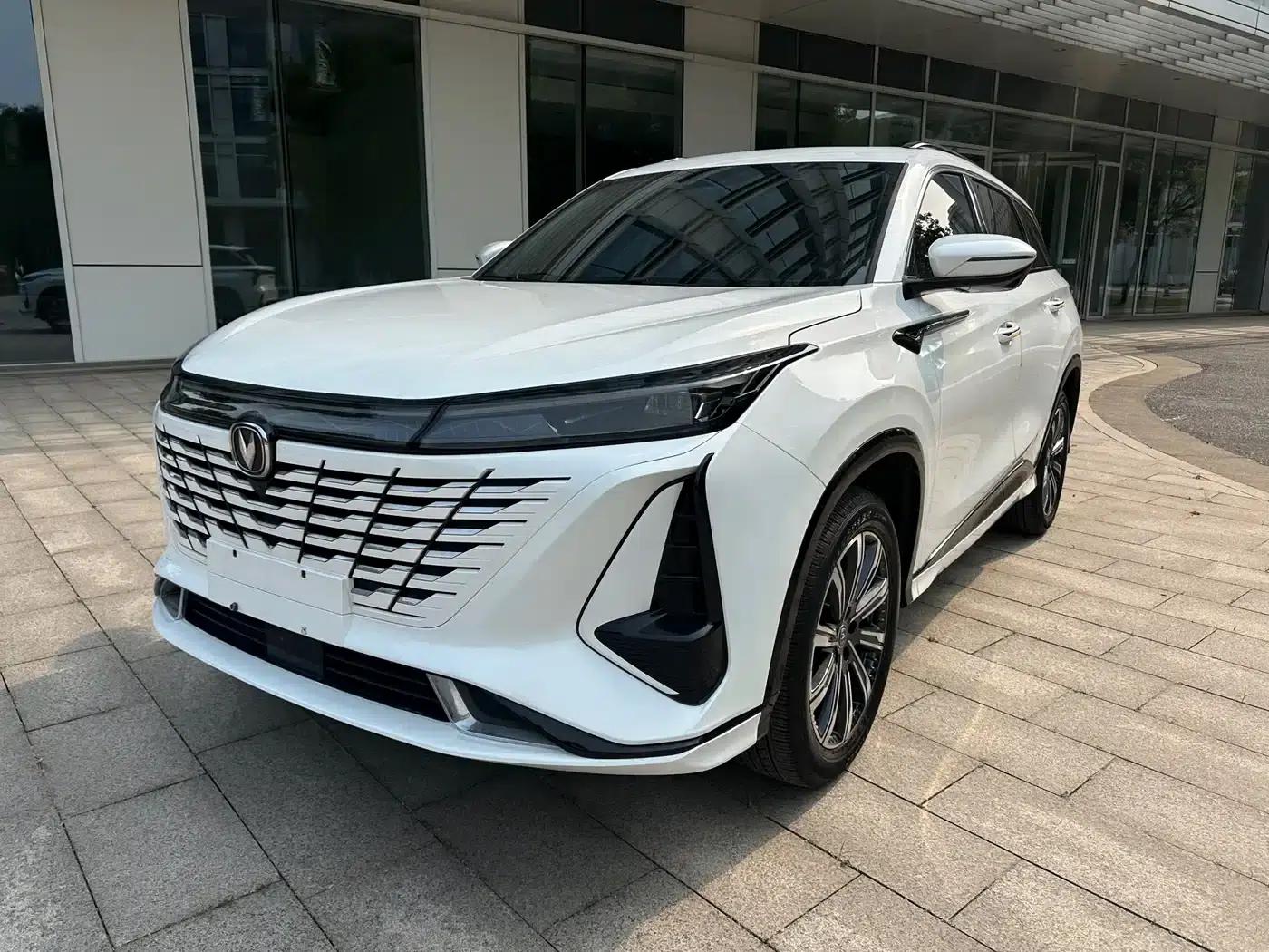 Changan CS75PLUS 2023 Model, Third Generation, 1.5T Automatic Premium Edition — миниатюра 1