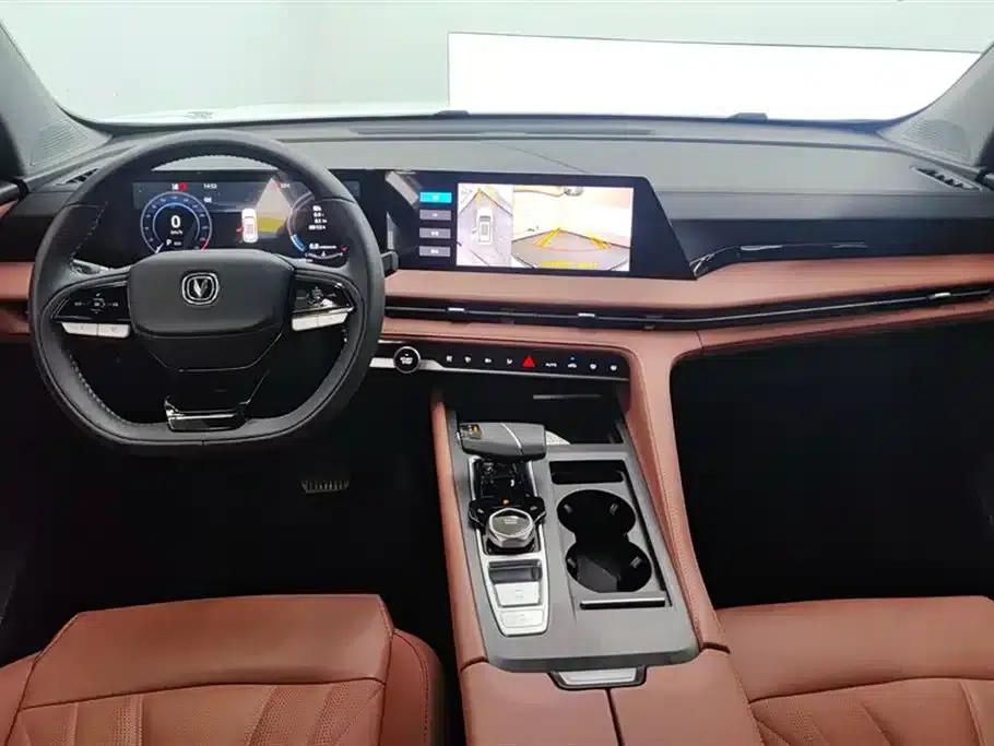 Changan CS75PLUS 2024 Model, Third Generation, Champion Edition, 1.5T Intelligent Driving and Sporty Type — миниатюра 12