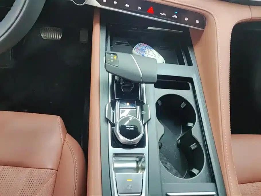 Changan CS75PLUS 2024 Model, Third Generation, Champion Edition, 1.5T Intelligent Driving and Sporty Type — миниатюра 16