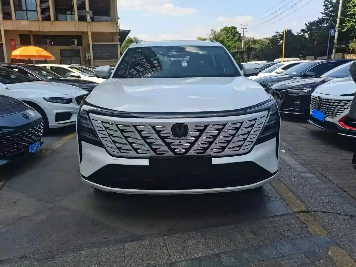 Changan CS75PLUS 2025, Fourth Generation Ultra 2.0T, New Blue Whale Smart Engine Edition — миниатюра 2