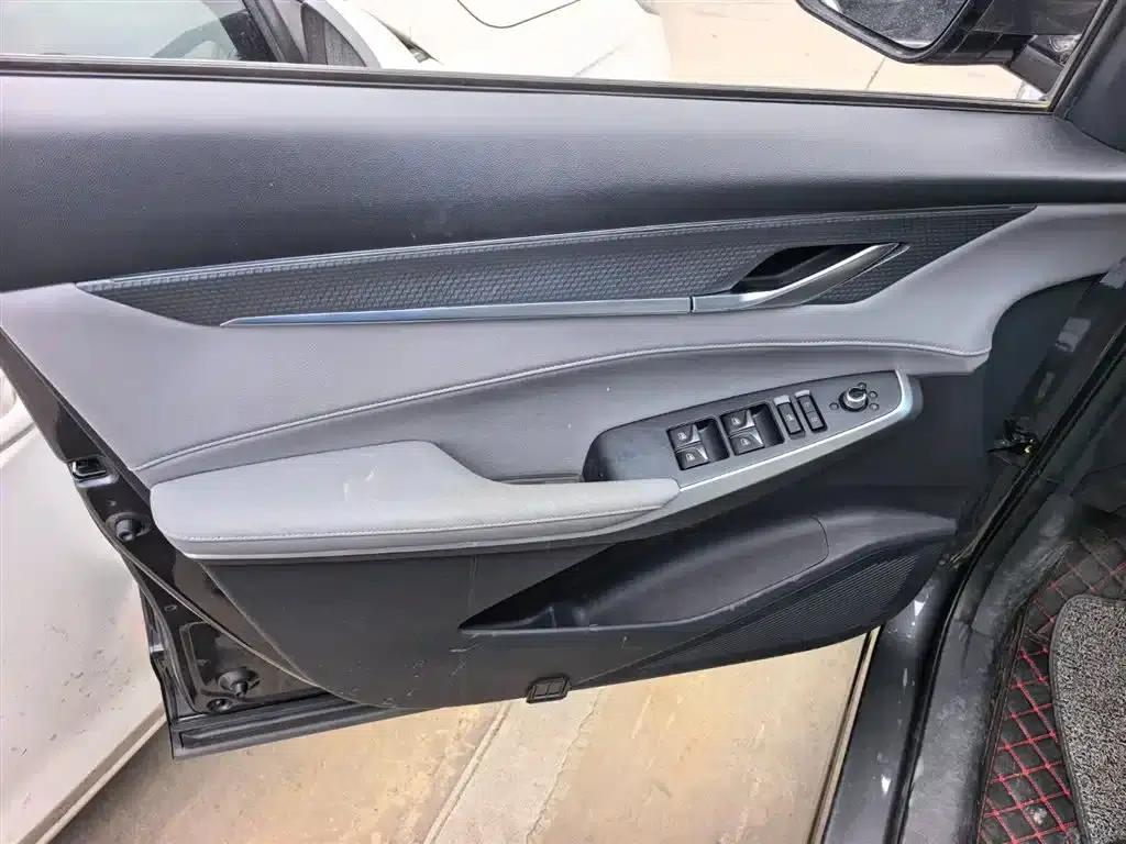 Changan CS75PLUS 2022 Second Generation 1.5T Automatic Premium Edition — миниатюра 7