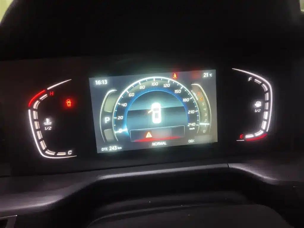 Changan CS75PLUS 2021 1.5T Automatic Pioneer Edition — миниатюра 4