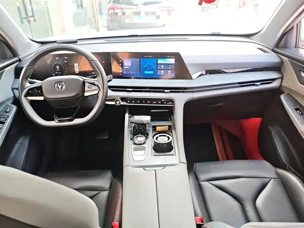 Changan CS75PLUS 2022 Second Generation 1.5T Automatic Premium Edition — миниатюра 13