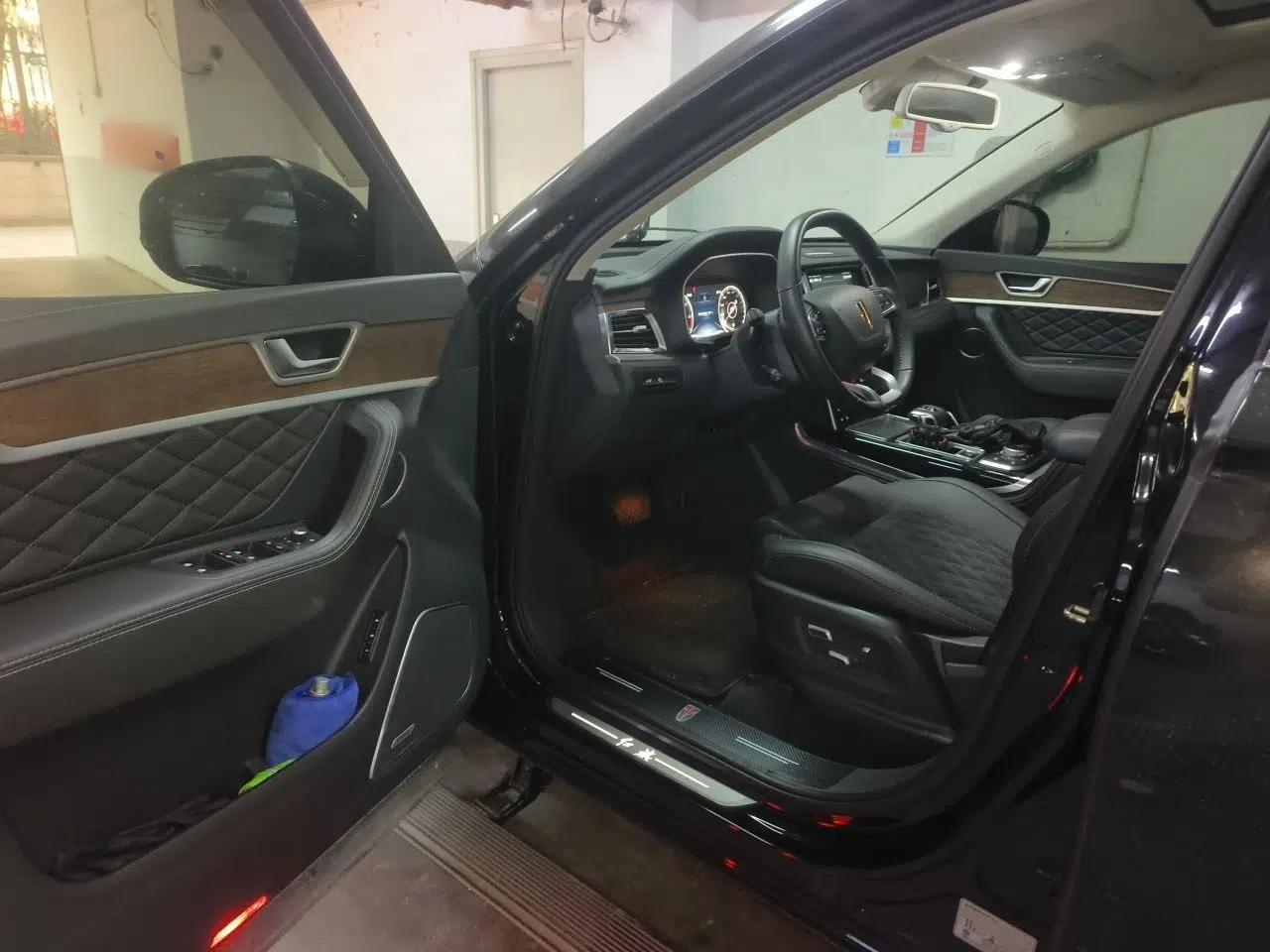 Hongqi HS7 2022 2.0T DCT Two-Wheel Drive Smart Connect Flagship Edition Five Seats — миниатюра 17