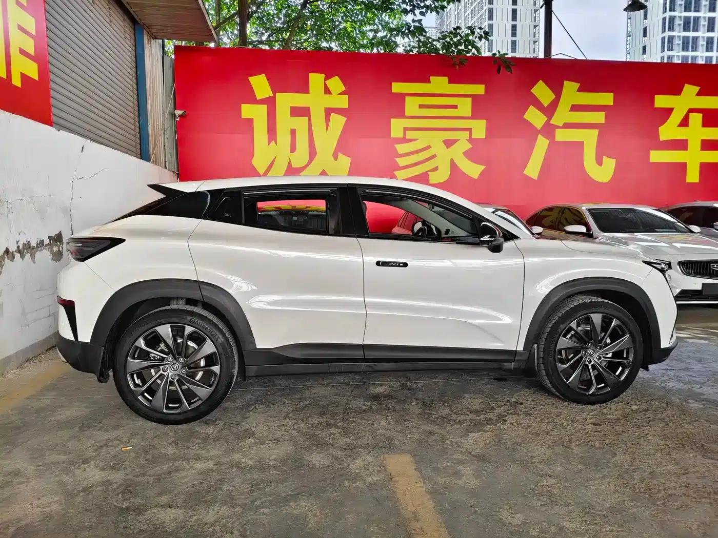 Changan UNI-T 2020 1.5T Premium Edition — миниатюра 11