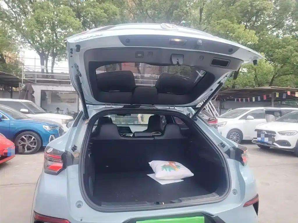 Changan UNI-T 2022 2.0T Sport Navigator Edition — миниатюра 19