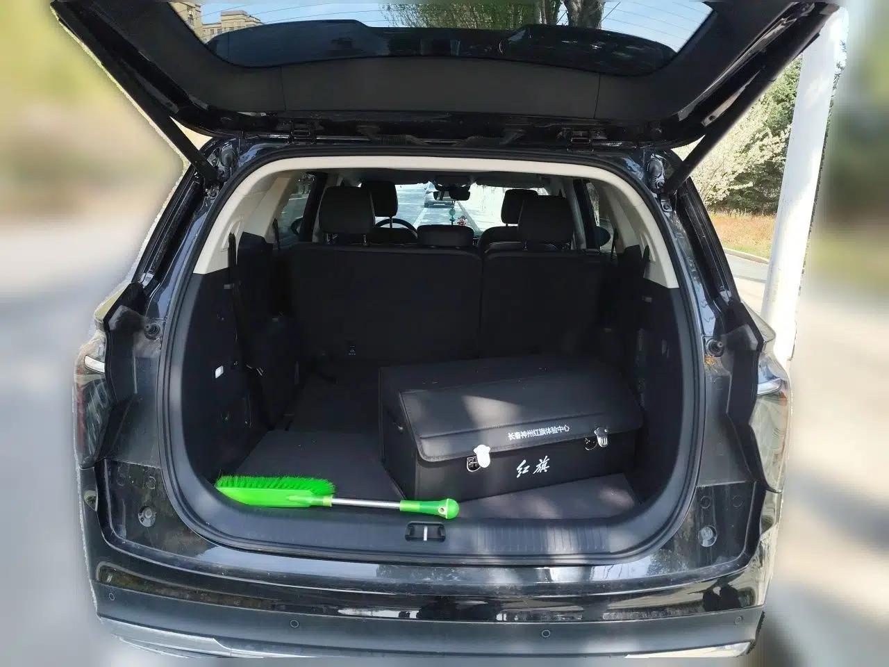 Hongqi HS7 PHEV 2024 2.0T PHEV Four-Wheel Drive Flagship Edition 7 Seats — миниатюра 20