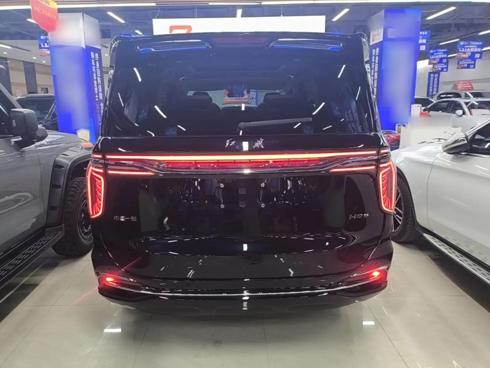 Hongqi HQ9 2023 2.0T Smart Connect Flagship Edition — миниатюра 3