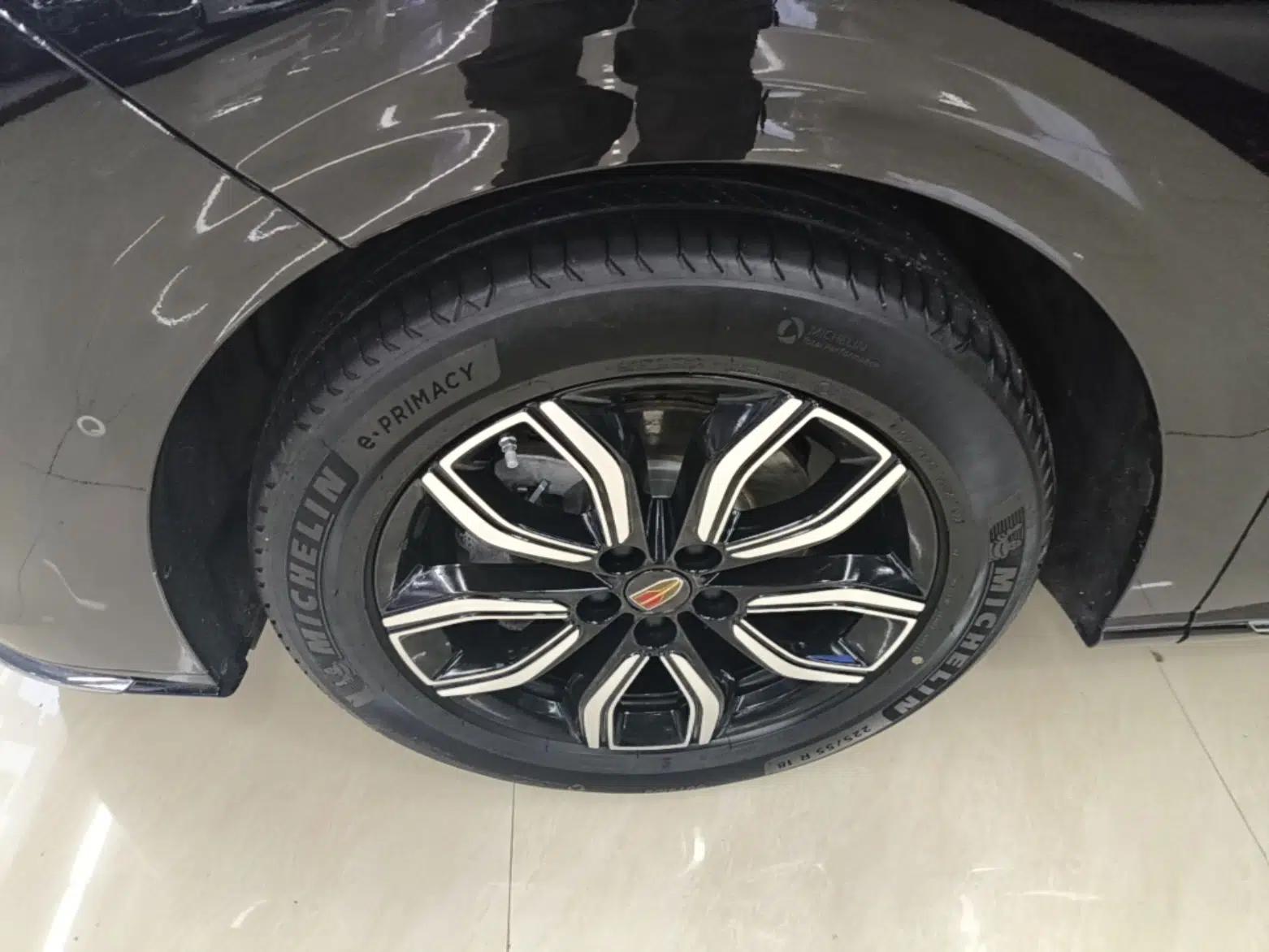 Hongqi HQ9 2023 2.0T Smart Connect Flagship Edition — миниатюра 9