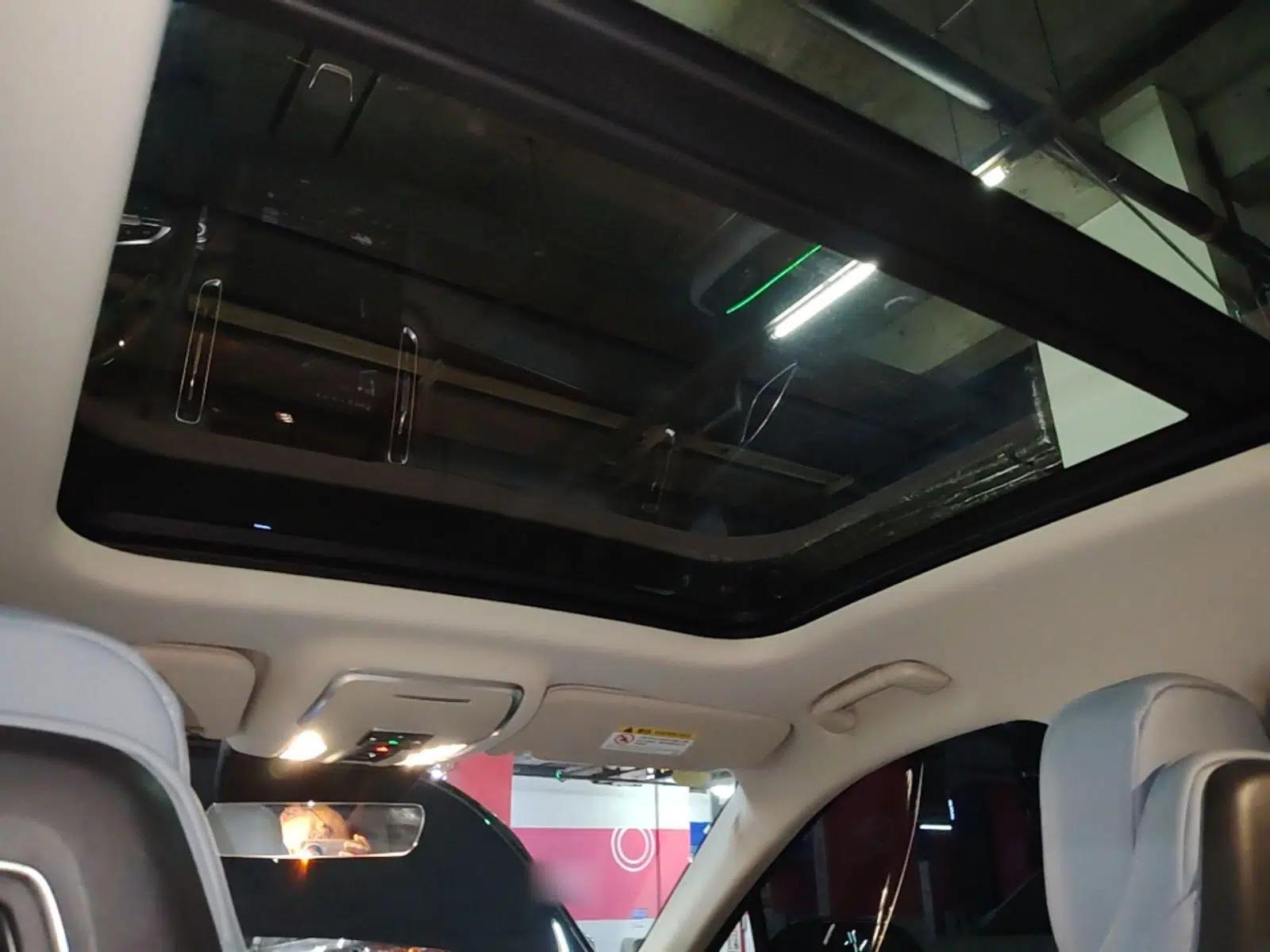 Hongqi HS3 PHEV 2024 PHEV 115km Jingwei Edition — миниатюра 21