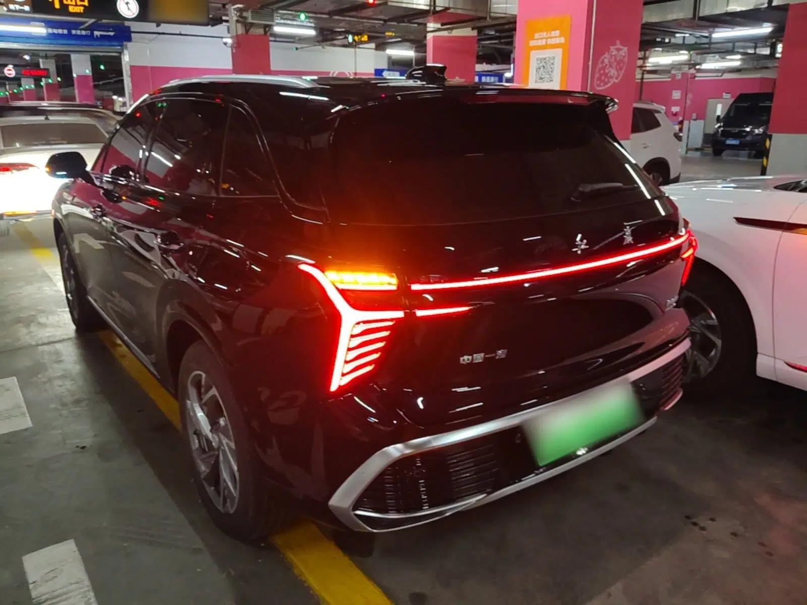 Hongqi HS3 PHEV 2024 PHEV 115km Jingwei Edition — миниатюра 4