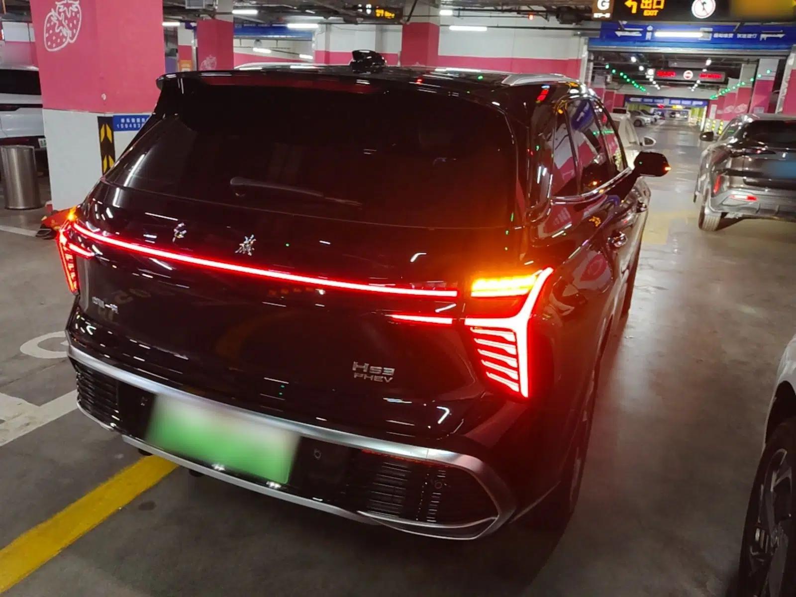 Hongqi HS3 PHEV 2024 PHEV 115km Jingwei Edition — миниатюра 6