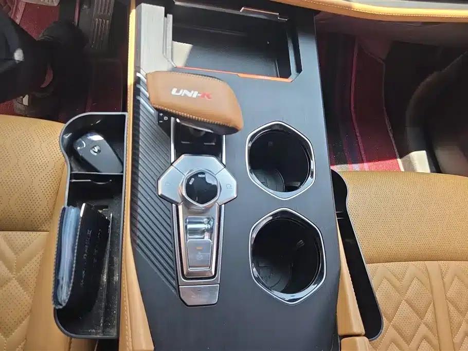 Changan UNI-K 2021 2.0T Luxury Edition — миниатюра 16