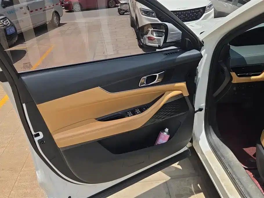 Changan UNI-K 2021 2.0T Luxury Edition — миниатюра 7