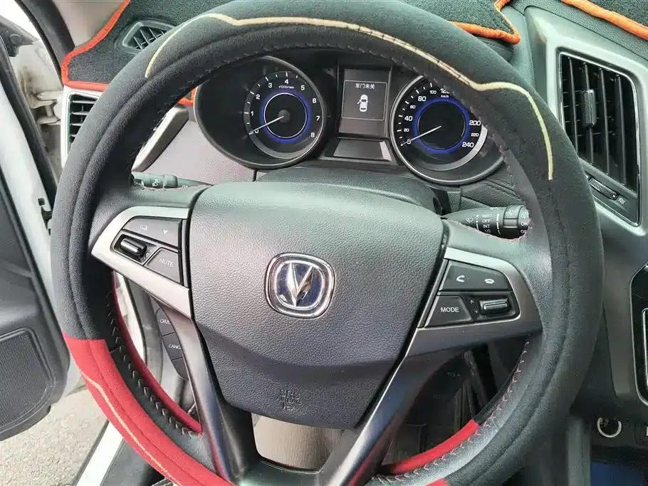 Changan CS35 2017 1.6L Automatic Deluxe Edition — миниатюра 15