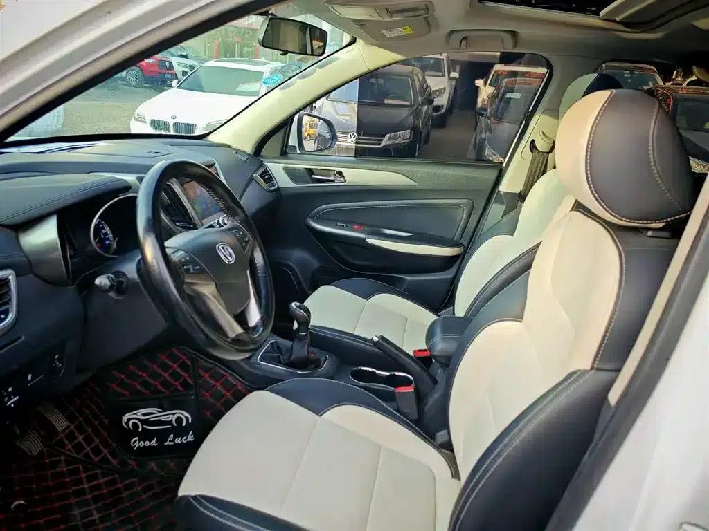 Changan CS35 2017 1.6L Manual Deluxe Edition — миниатюра 4