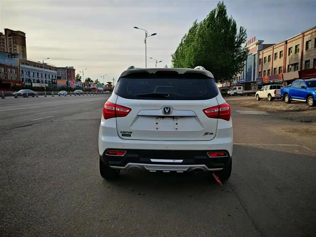 Changan CS35 2017 1.6L Manual Deluxe Edition — миниатюра 8