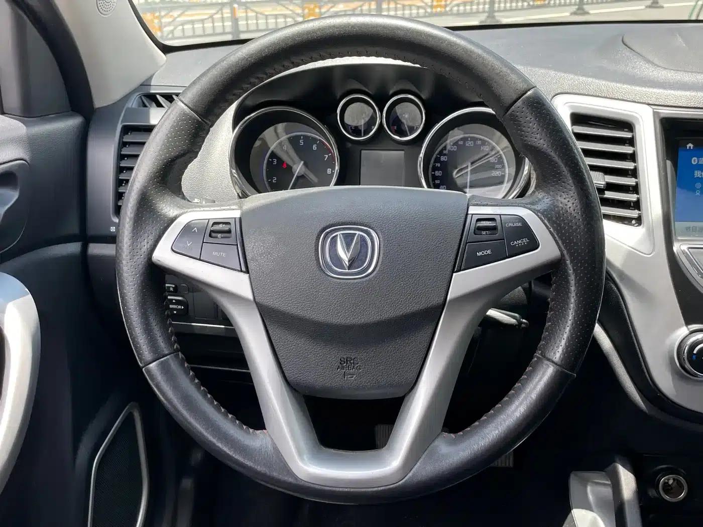 Changan CS35 2016 1.6L Automatic Deluxe (National V Emission Standard) — миниатюра 11
