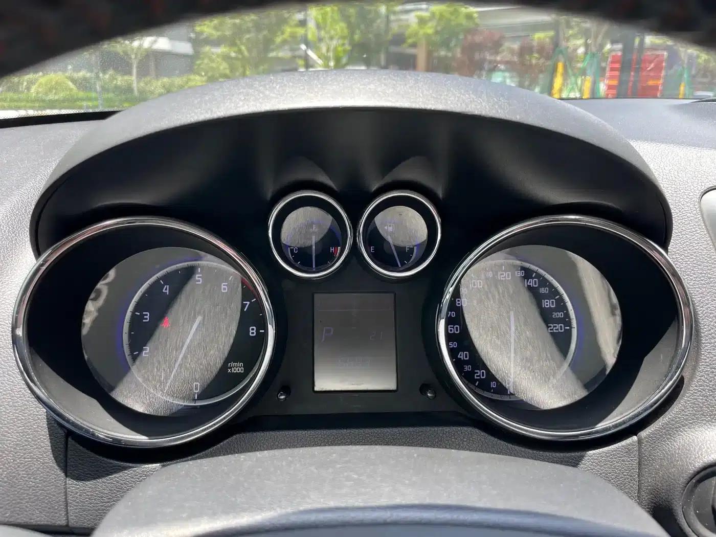 Changan CS35 2016 1.6L Automatic Deluxe (National V Emission Standard) — миниатюра 14