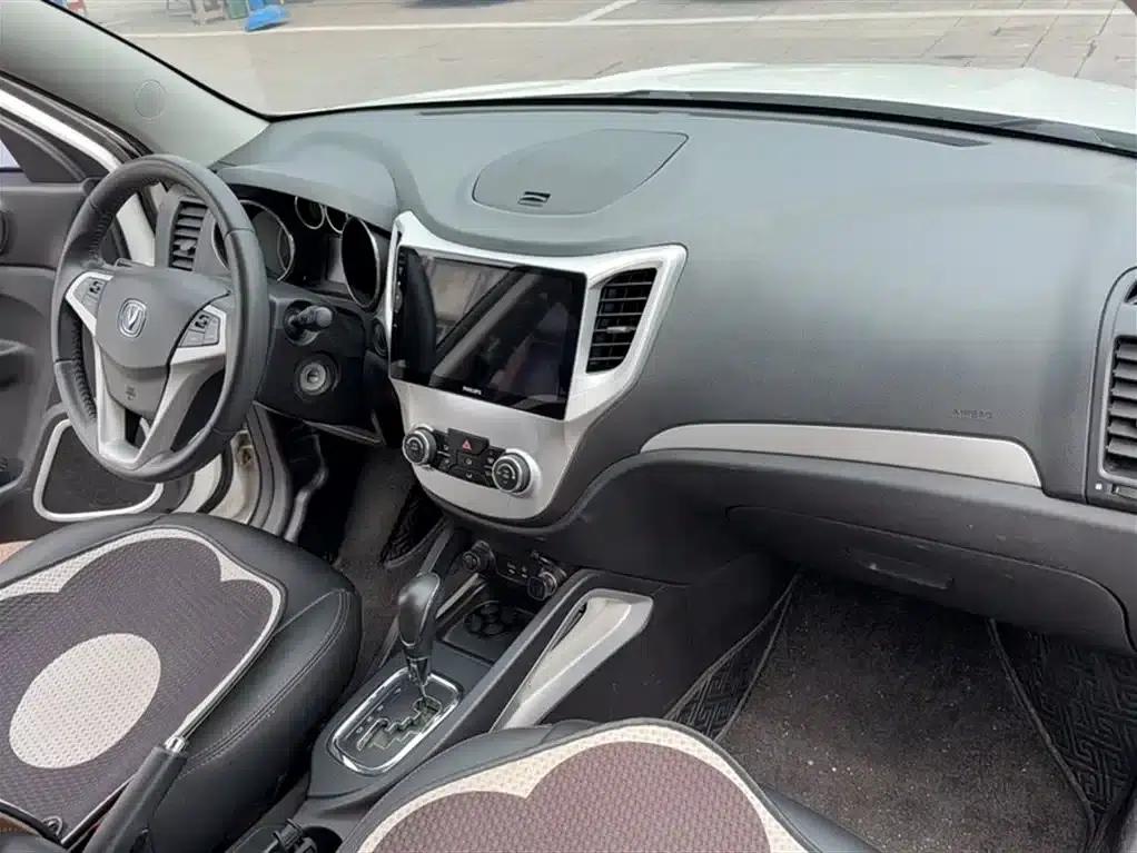 Changan CS35 2016 1.6L Automatic Deluxe (National V Emission Standard) — миниатюра 12