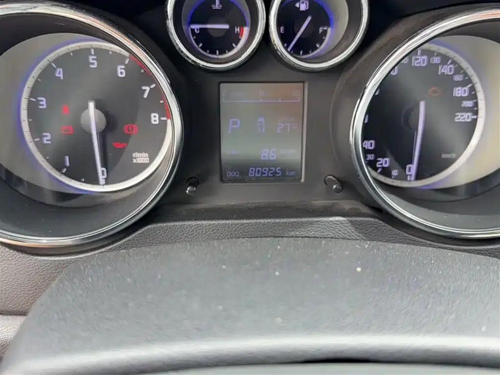 Changan CS35 2016 1.6L Automatic Deluxe (National V Emission Standard) — миниатюра 5