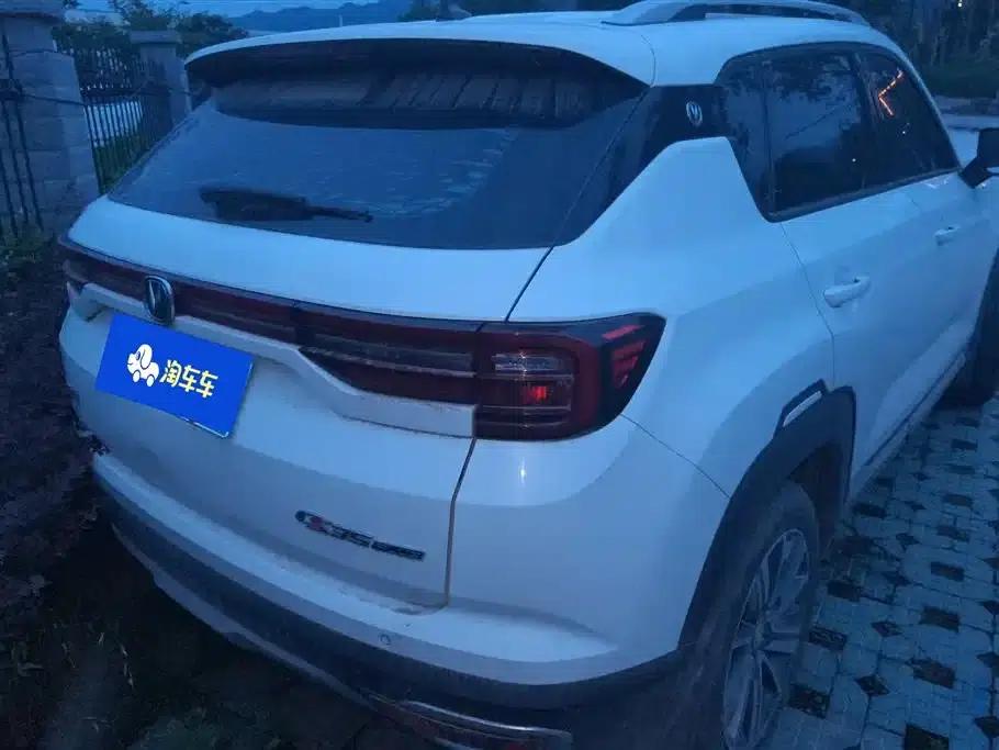 Changan CS35PLUS 2019 1.6L Manual Connected Edition — миниатюра 3