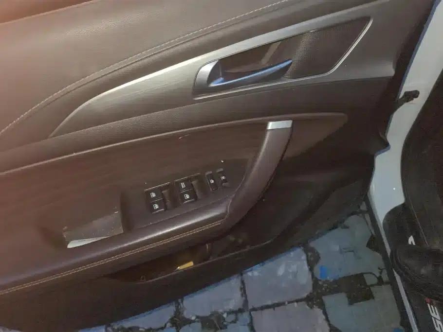 Changan CS35PLUS 2019 1.6L Manual Connected Edition — миниатюра 7