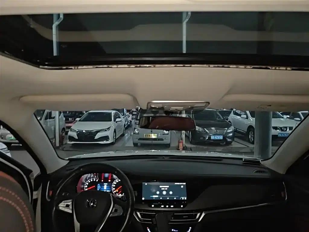 Changan CS35PLUS 2019 1.4T DCT Connected Blue Whale Edition — миниатюра 18
