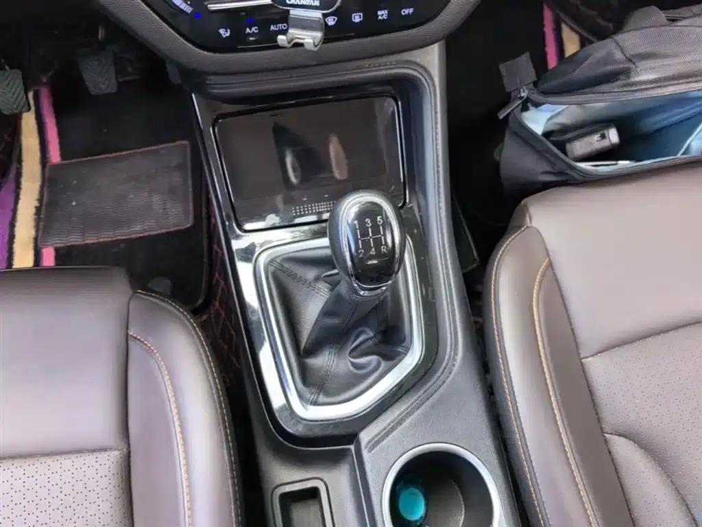 Changan CS35PLUS 2019 1.6L Manual Connected Edition — миниатюра 14