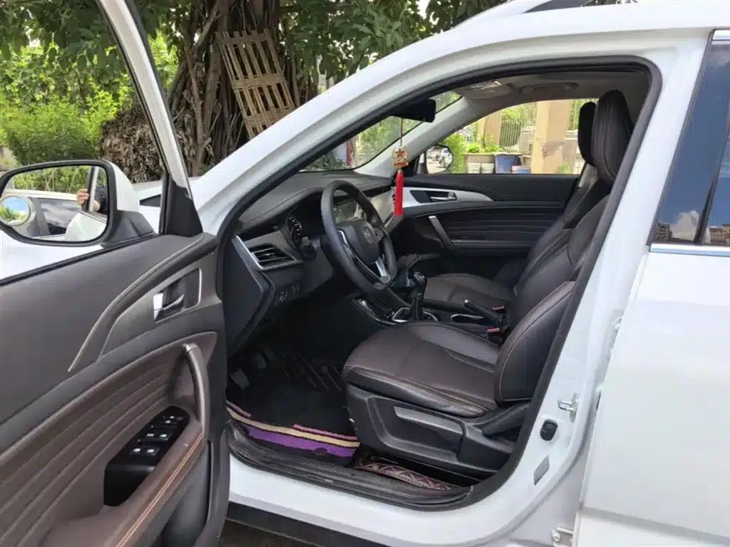 Changan CS35PLUS 2019 1.6L Manual Connected Edition — миниатюра 16