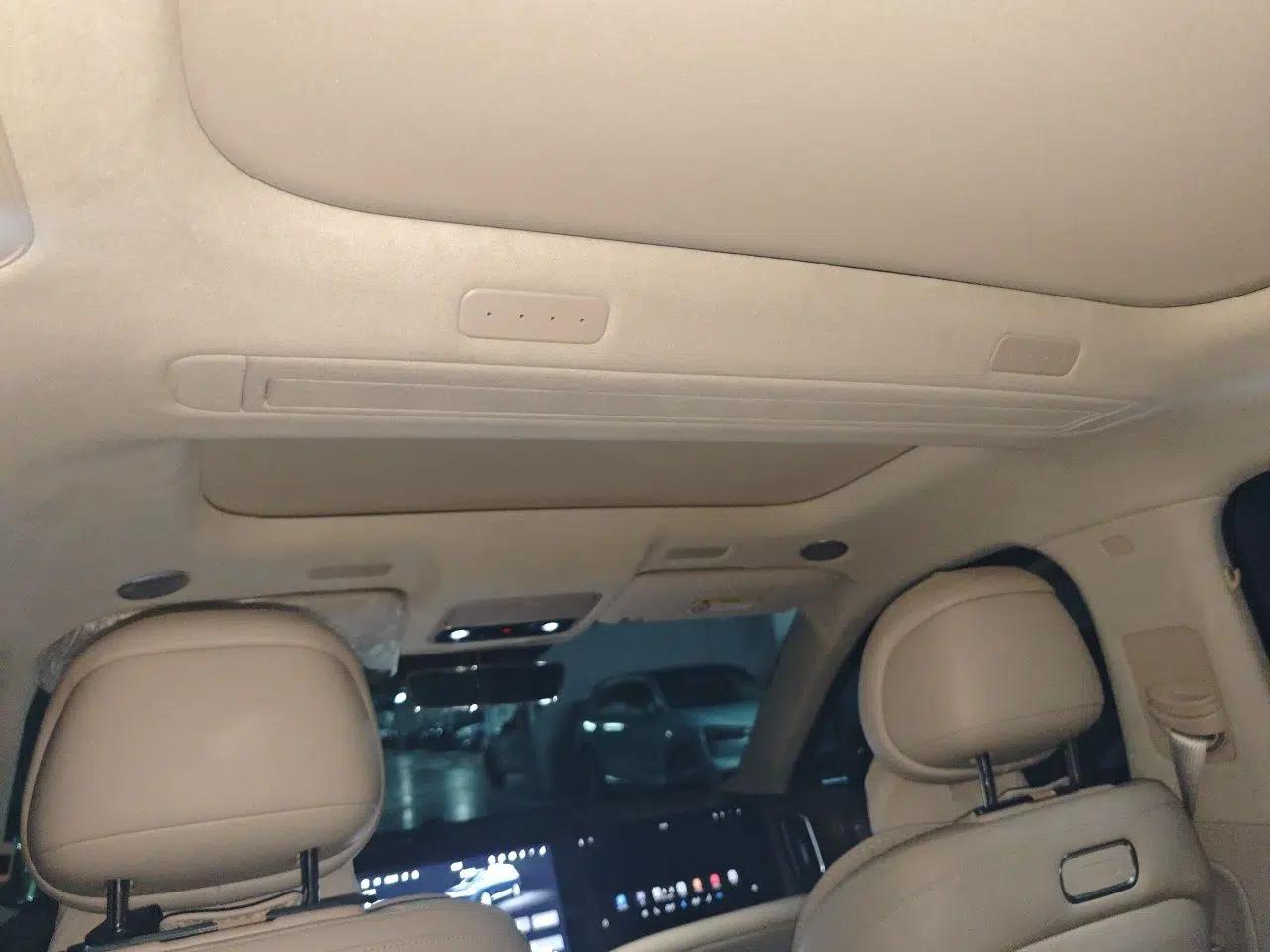 Hima AITO M9 2024 Range-Extended Ultra Version 42 kWh 6-Seater Model — миниатюра 19