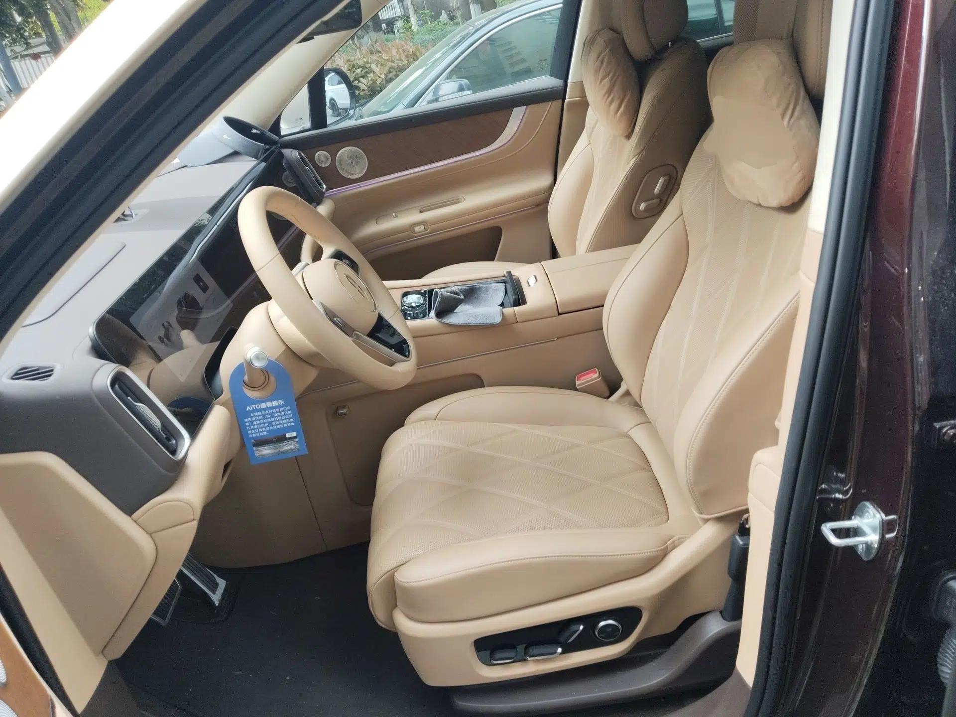 Hima AITO M9 2025 Extended-Range Ultra Version 52 kWh 6-Seater — миниатюра 14