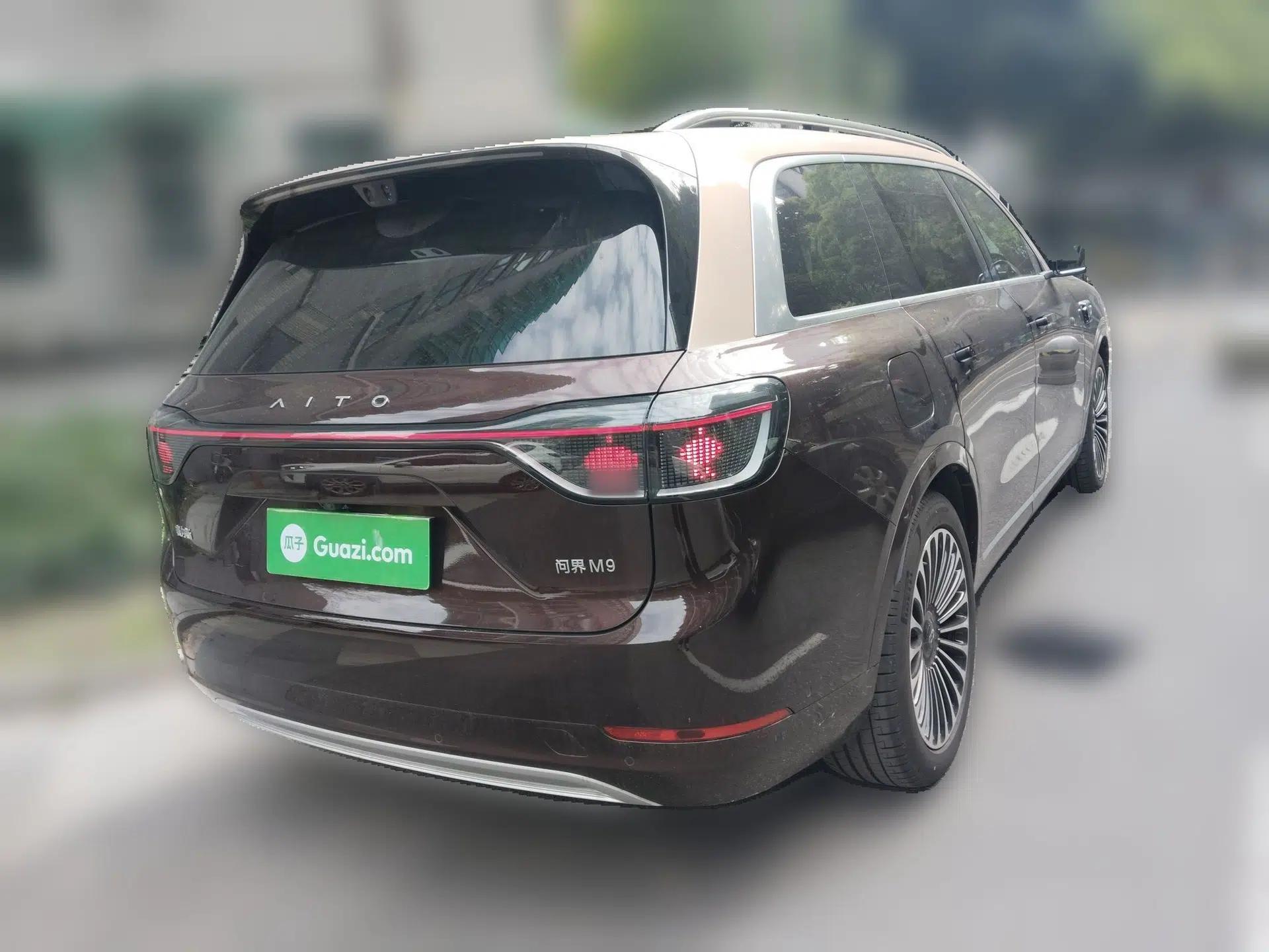Hima AITO M9 2025 Extended-Range Ultra Version 52 kWh 6-Seater — миниатюра 6