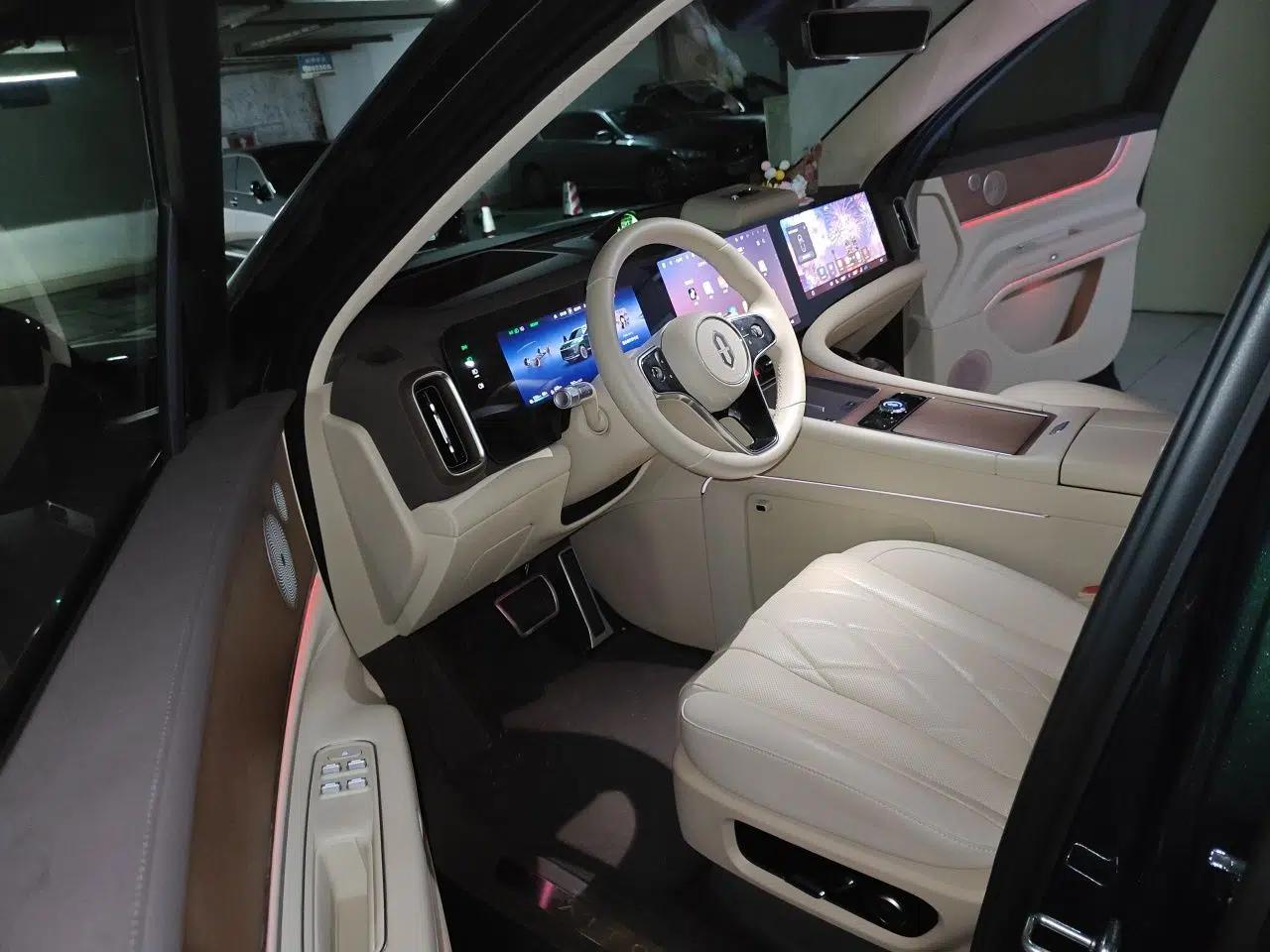 Hima AITO M9 2024 Range-Extended Ultra Version 42 kWh 6-Seater Model — миниатюра 17