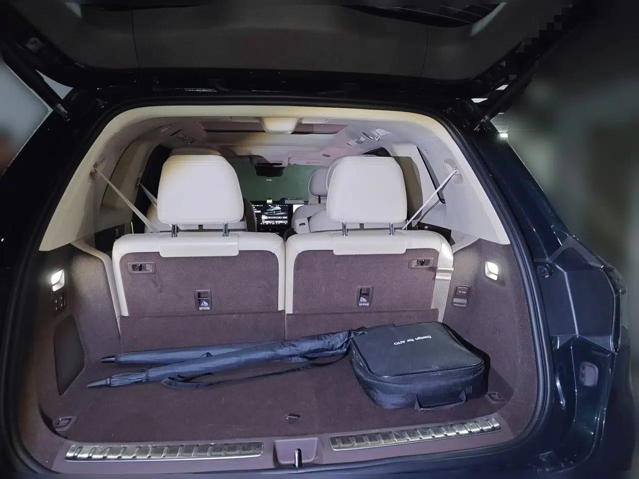 Hima AITO M9 2024 Range-Extended Ultra Version 42 kWh 6-Seater Model — миниатюра 20