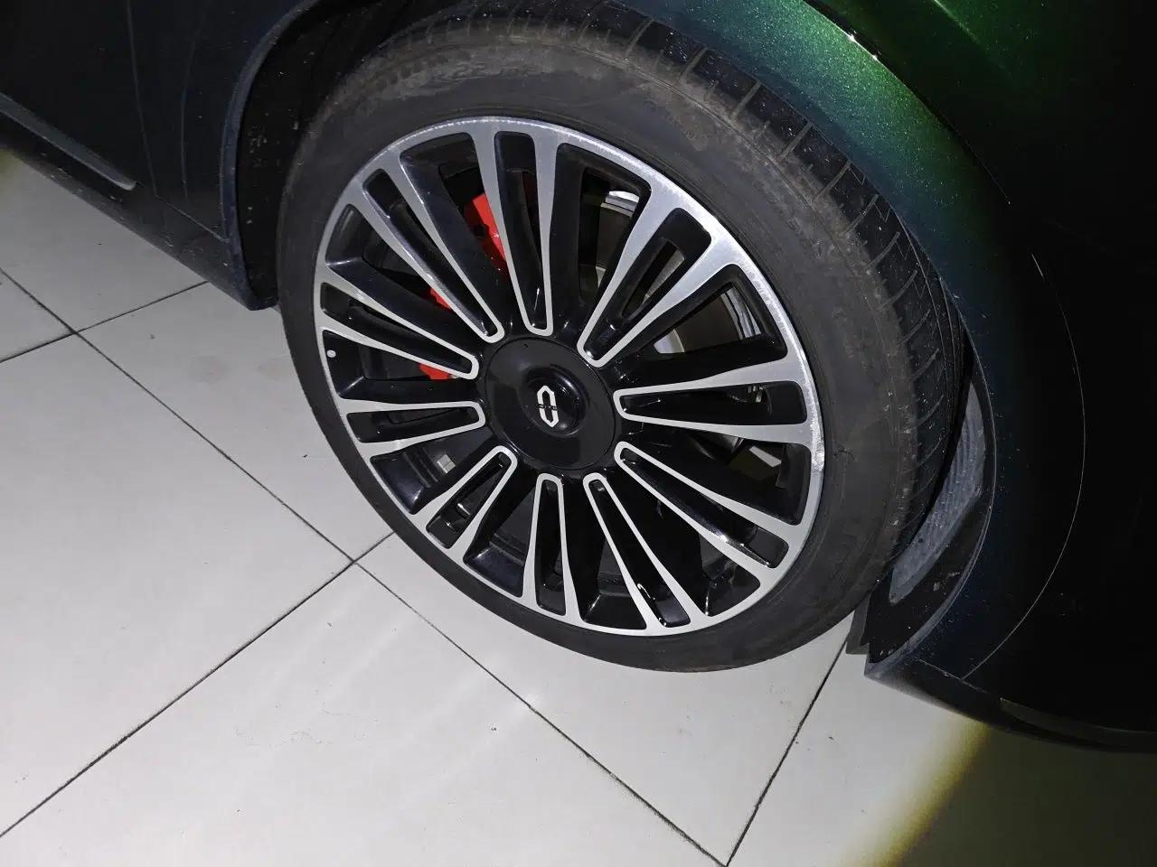 Hima AITO M9 2024 Range-Extended Ultra Version 42 kWh 6-Seater Model — миниатюра 8